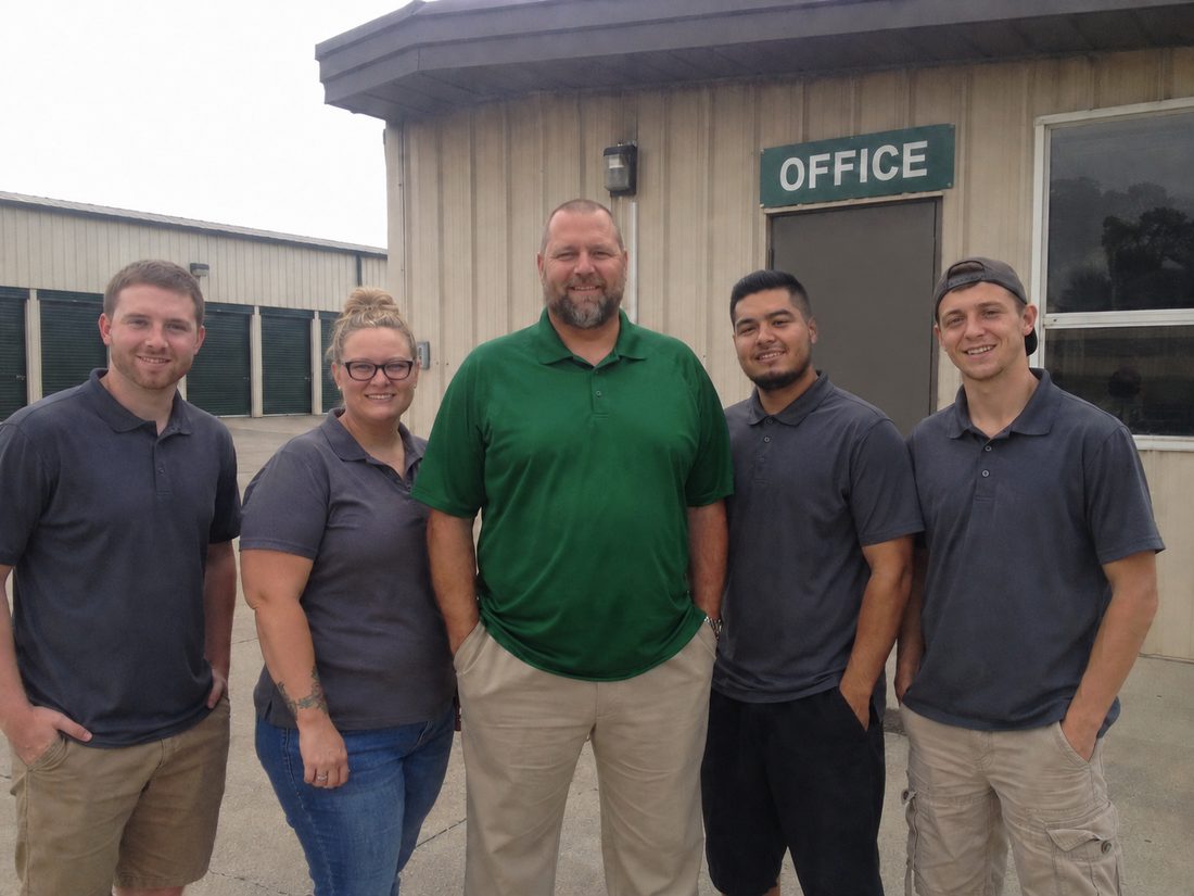 Pest control professionals in Decatur, IL